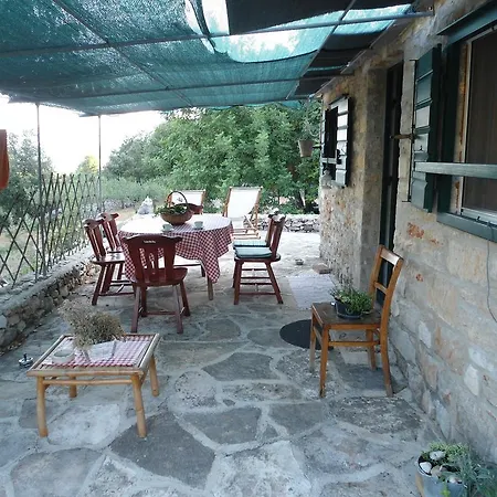 Nyaraló Marija Stari Grad